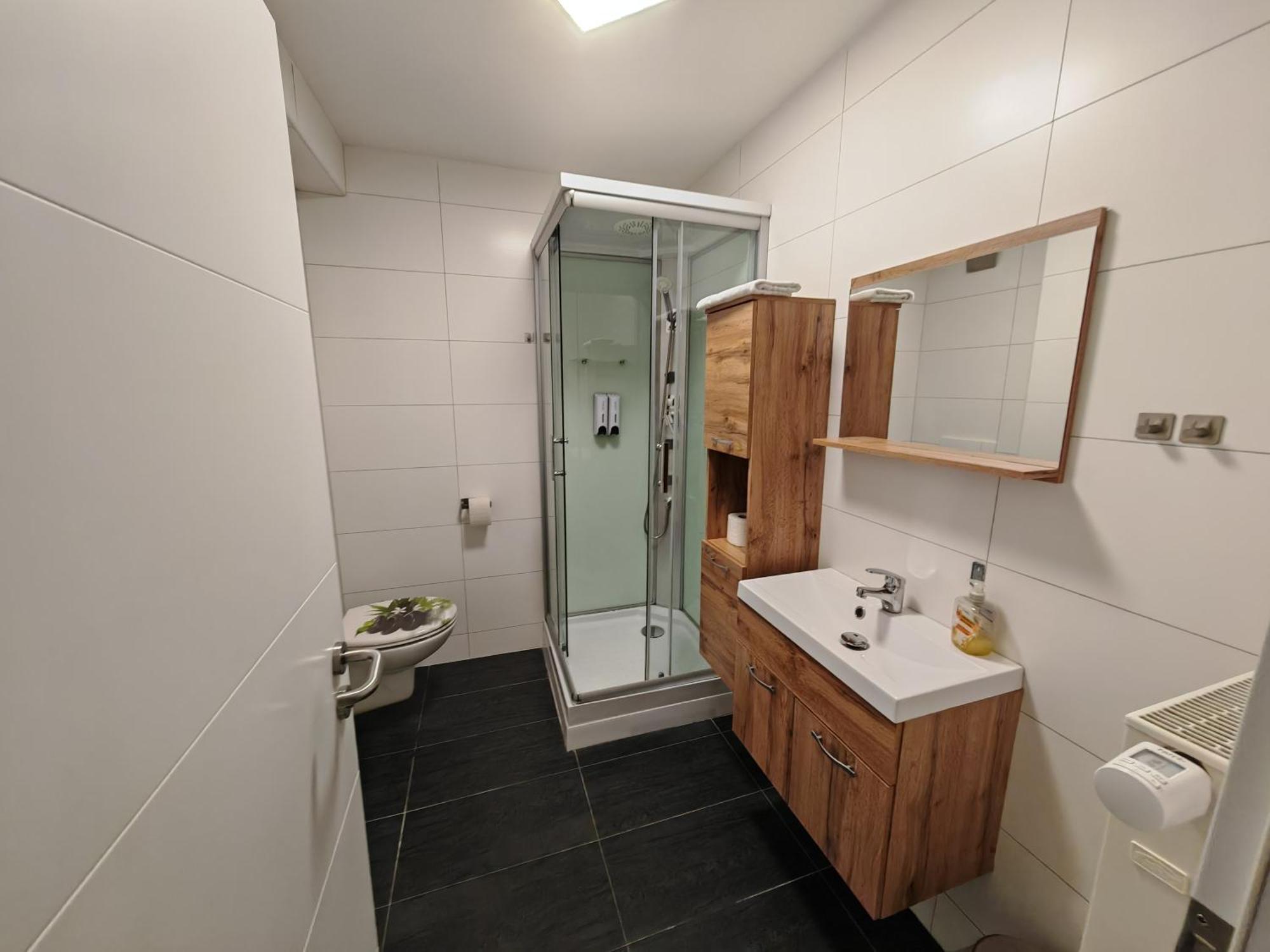 Apartment E1 - Gut Ausgestattete 3-Zimmerwohnung 68 Qm Fuer 1-5 Personen 2Xzz 1Xsc Графенвьор Екстериор снимка